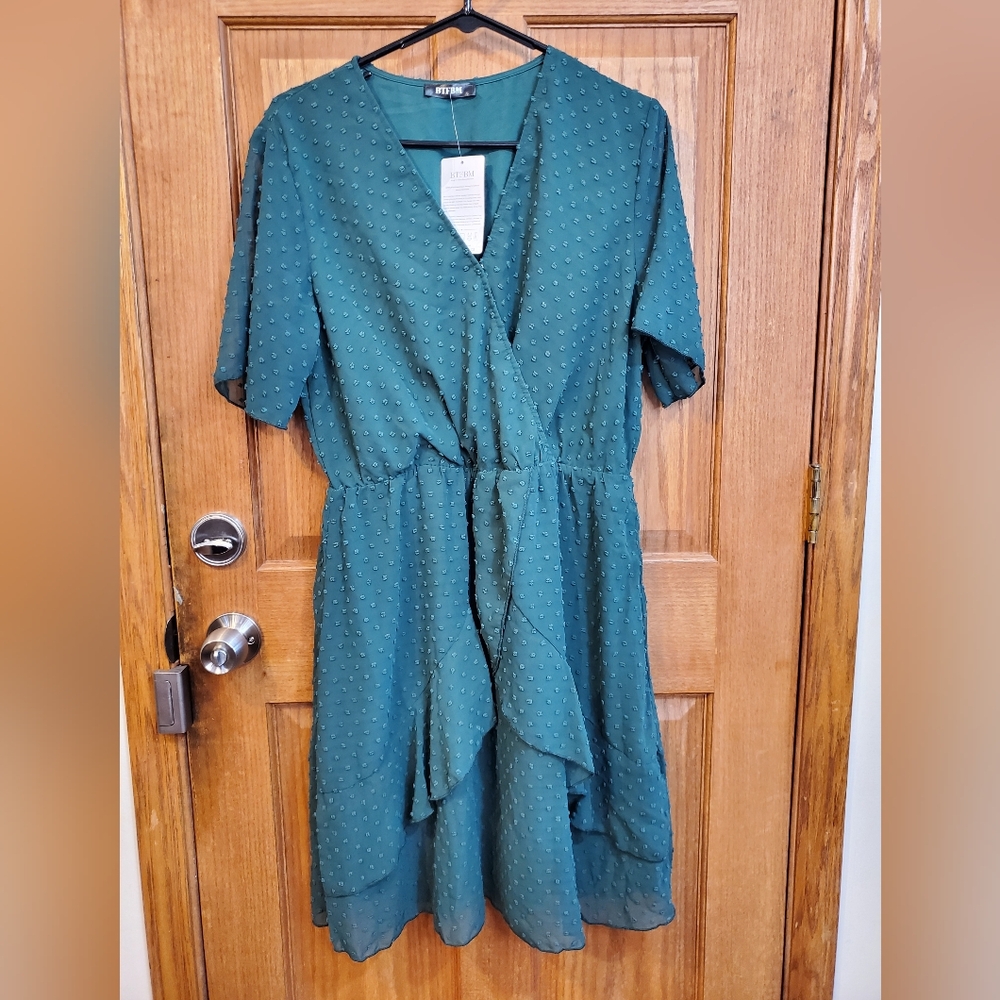 💥💥3/$15💥 BTFBM Women's V-Neck Polka Dot Ruffle Dress Short Sleeves Size L